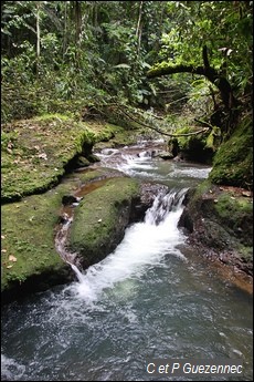 Bassins au dessus de la Cascade Tambour