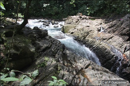 La rivière en amont du Saut de la Lézarde