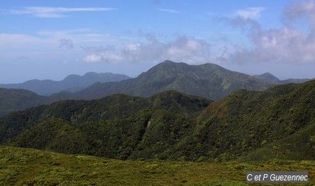 Vue sur les différents sommets au nord est