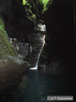 Cascade à contourner