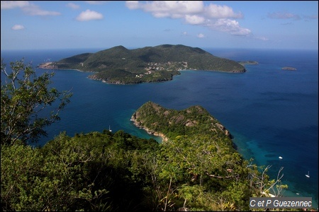 Vue sur l'île de Terre de Bas