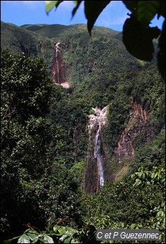 La première et la deuxième Chutes du Carbet en février 2010