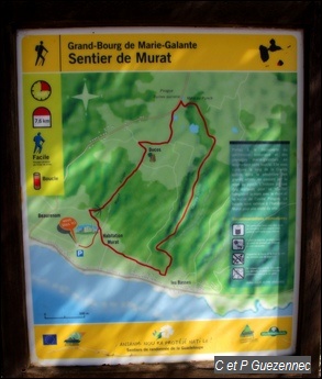 Panneau d'information au départ de la randonnée